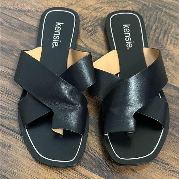 Kensie Shoes - Kensie Women's Black Crisscross Sandals